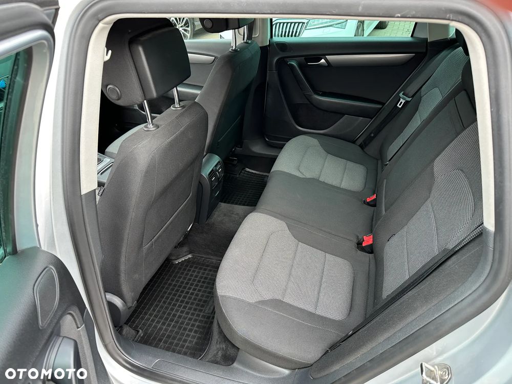 Volkswagen Passat Variant - 20