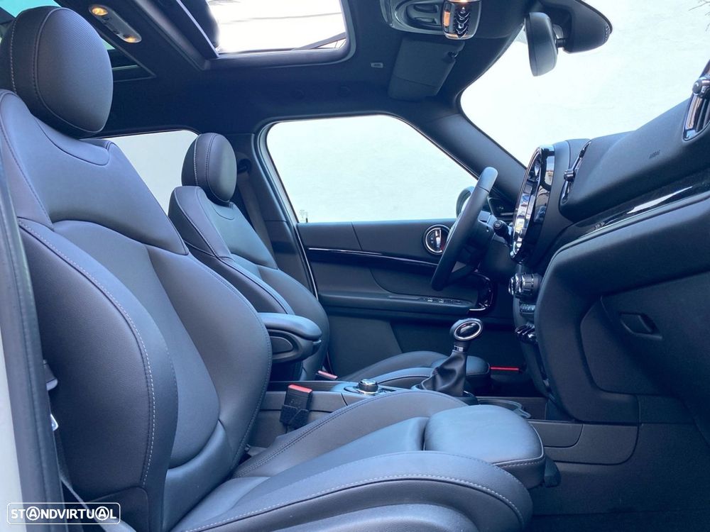 MINI Countryman Cooper SE Premium P. Classic Auto - 20