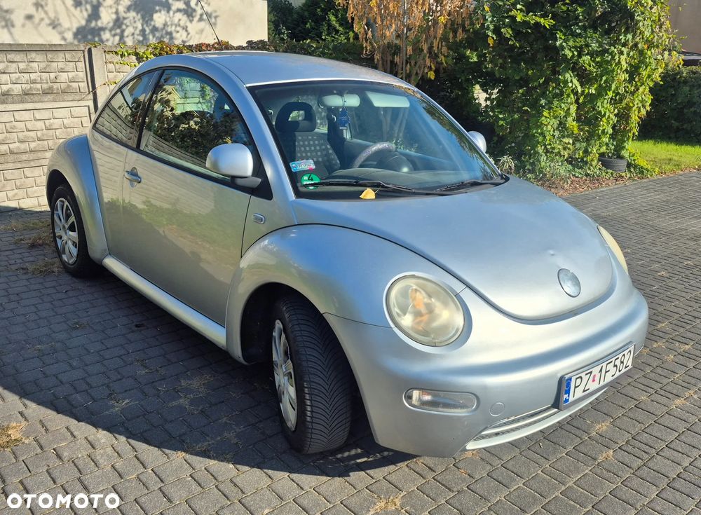 Volkswagen New Beetle 1999 photo 2