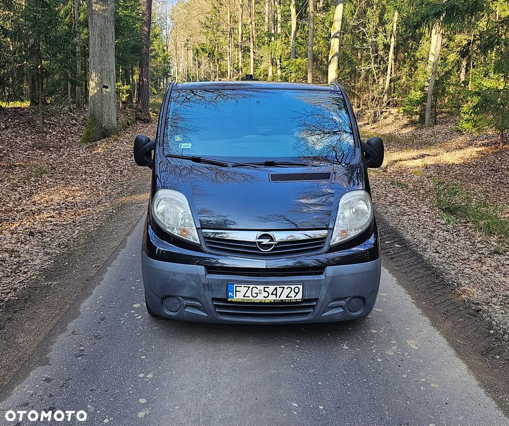 Opel Vivaro - 8