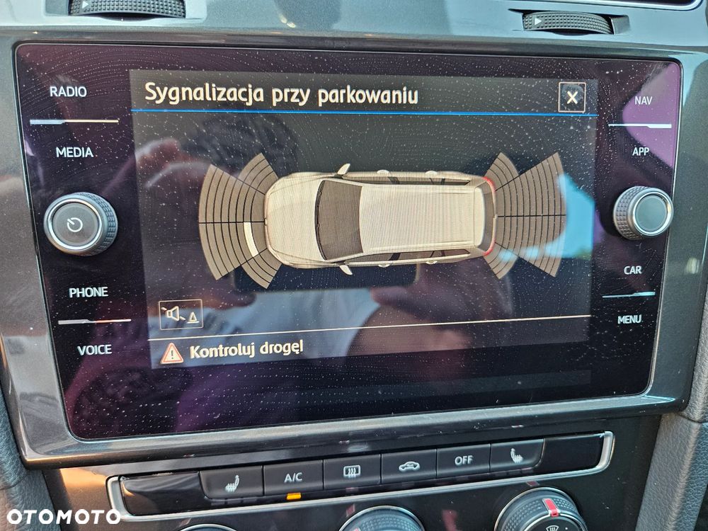 Volkswagen Golf - 19
