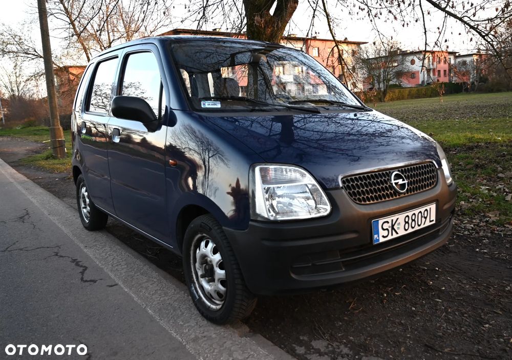 Opel Agila 1.0 - 2