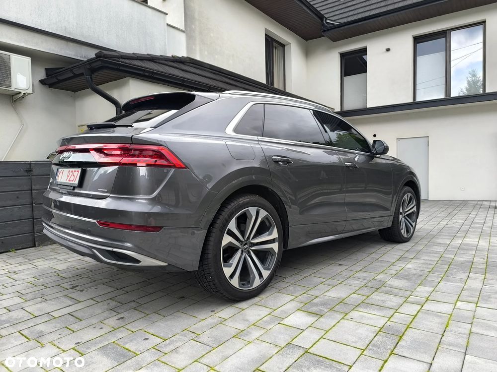 Audi Q8 55 TFSI quattro tiptronic - 7