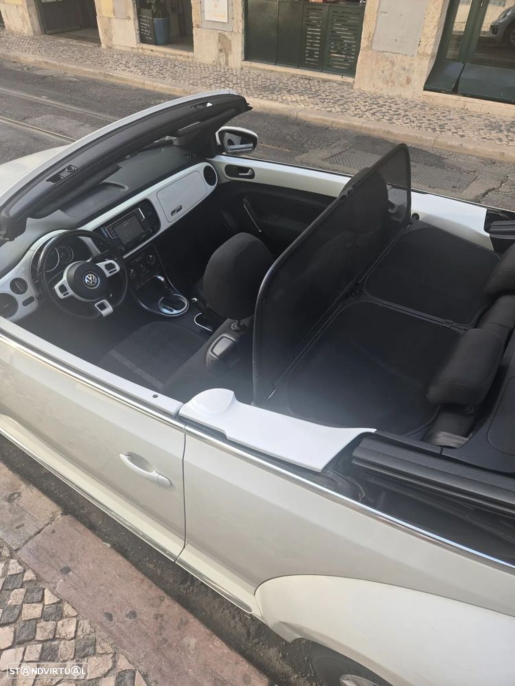 Volkswagen New Beetle Cabrio 1.2 TSI Design DSG — fotografia 8