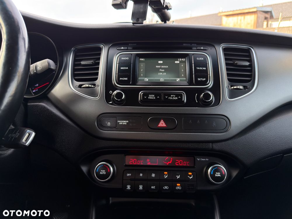 Kia Carens 1.7 CRDi L - 29