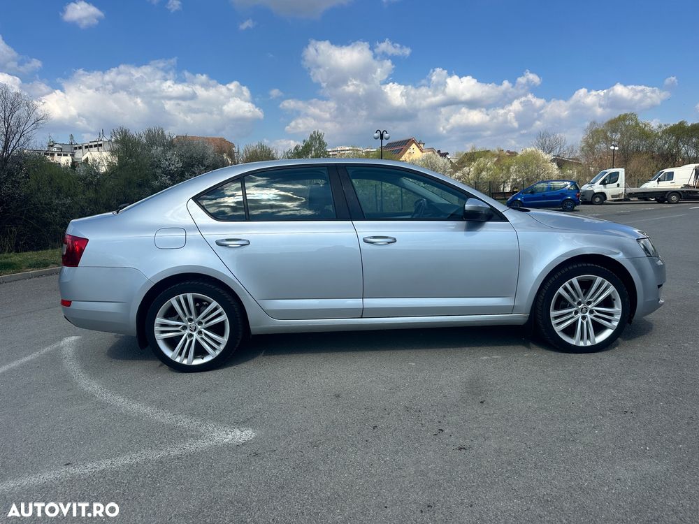 Skoda Octavia 1.6 TDI DPF DSG Active - 5