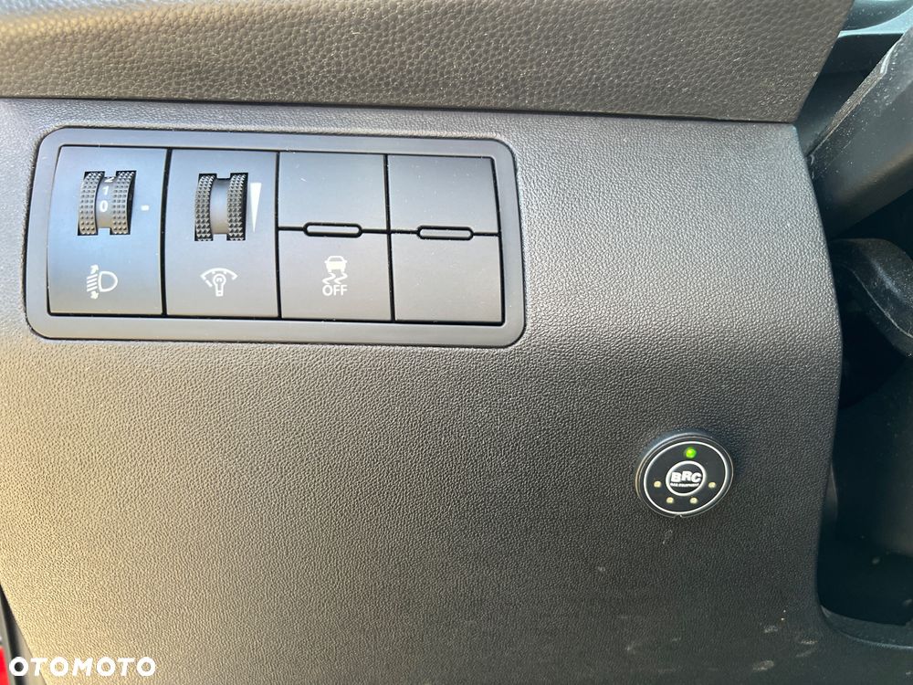 Kia Venga 1.4 L - 11