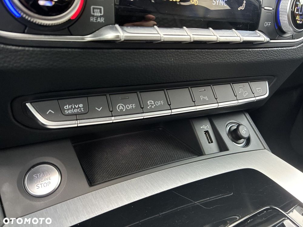 Audi Q5 Sportback - 24