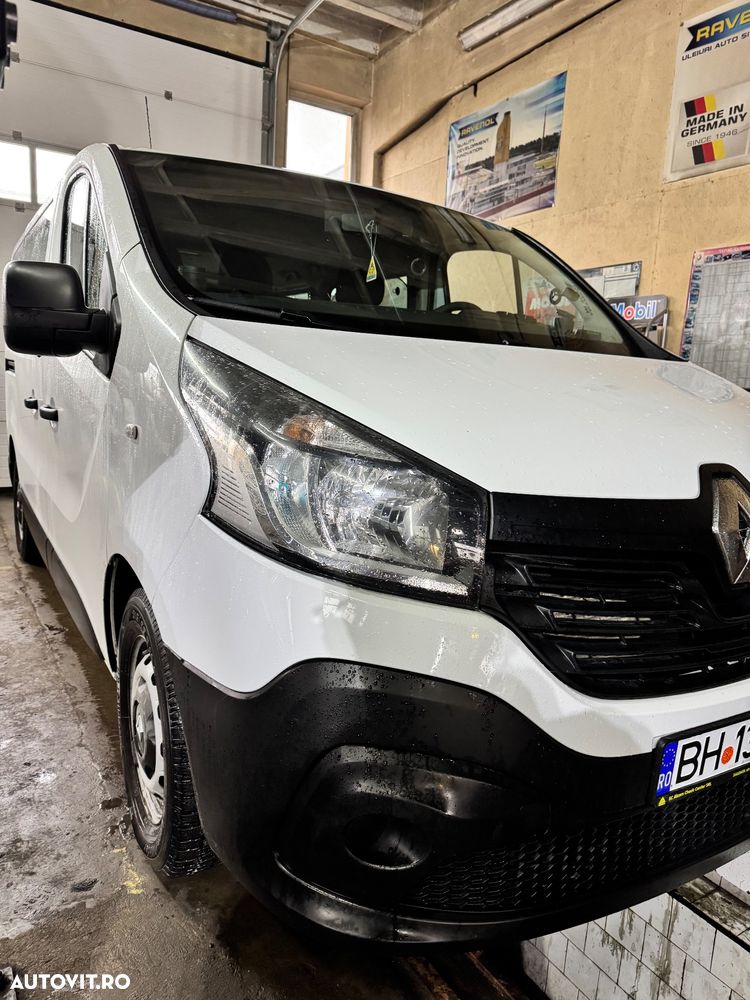 Renault Trafic Combi L1H1 8+1 Authentique - 6