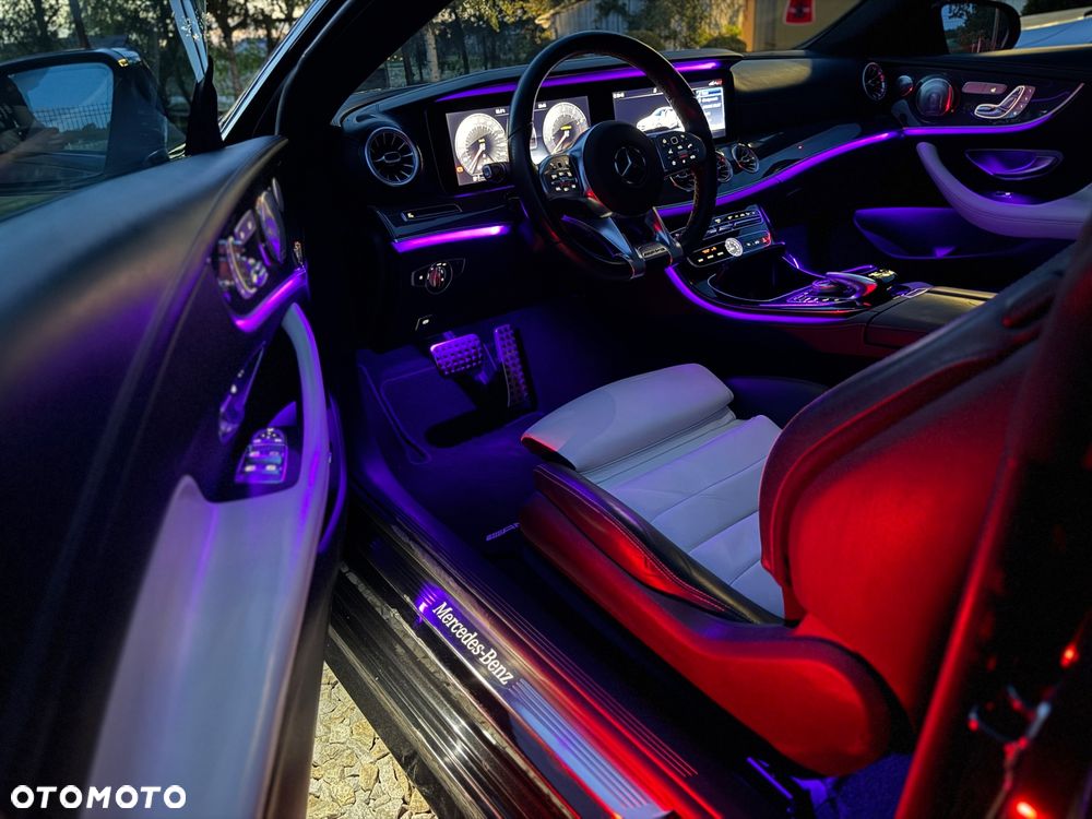 Mercedes-Benz Klasa E 400 4Matic 9G-TRONIC AMG Line - 2