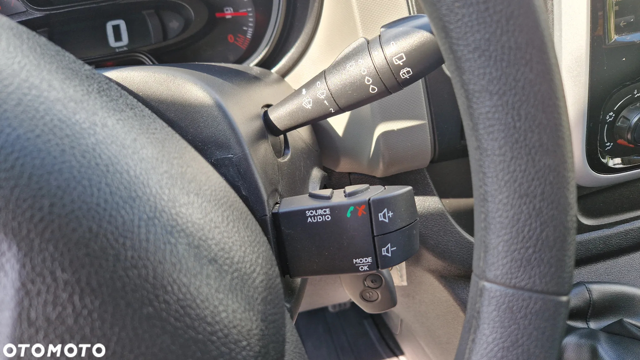Renault Trafic - 15