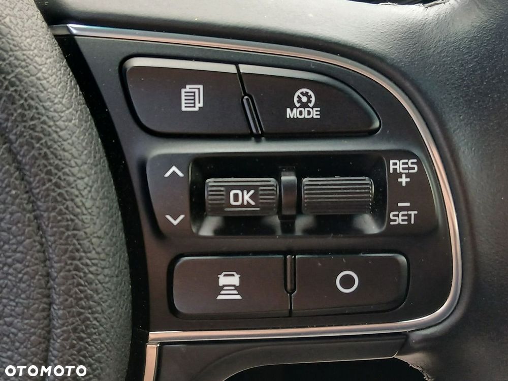 Kia Niro 1.6 GDI Hybrid Business Line - 30