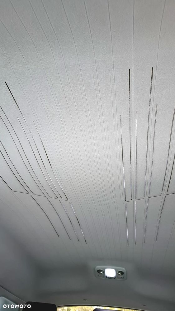 Peugeot 2008 BlueHDi FAP 120 STOP & START GT-Line Edition - 12