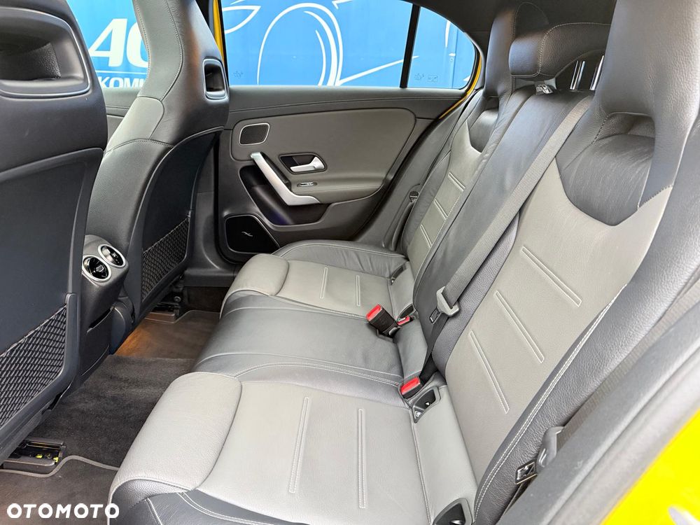 Mercedes-Benz Klasa A 200 7G-DCT AMG Line - 12