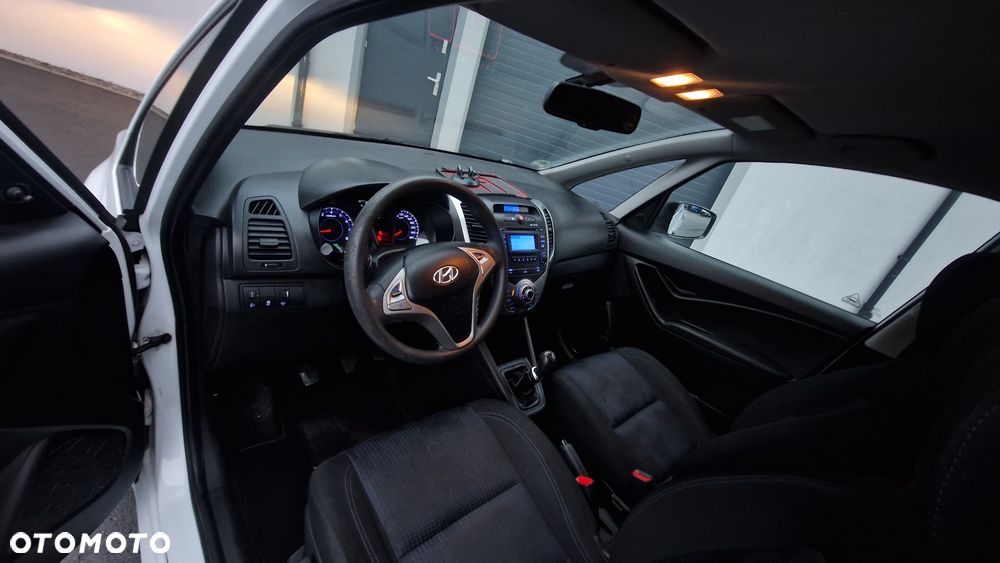 Hyundai ix20 1.4 blue Passion - 19