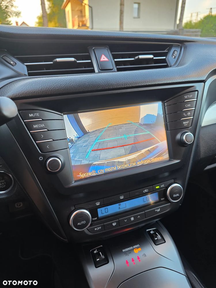 Toyota Avensis - 36