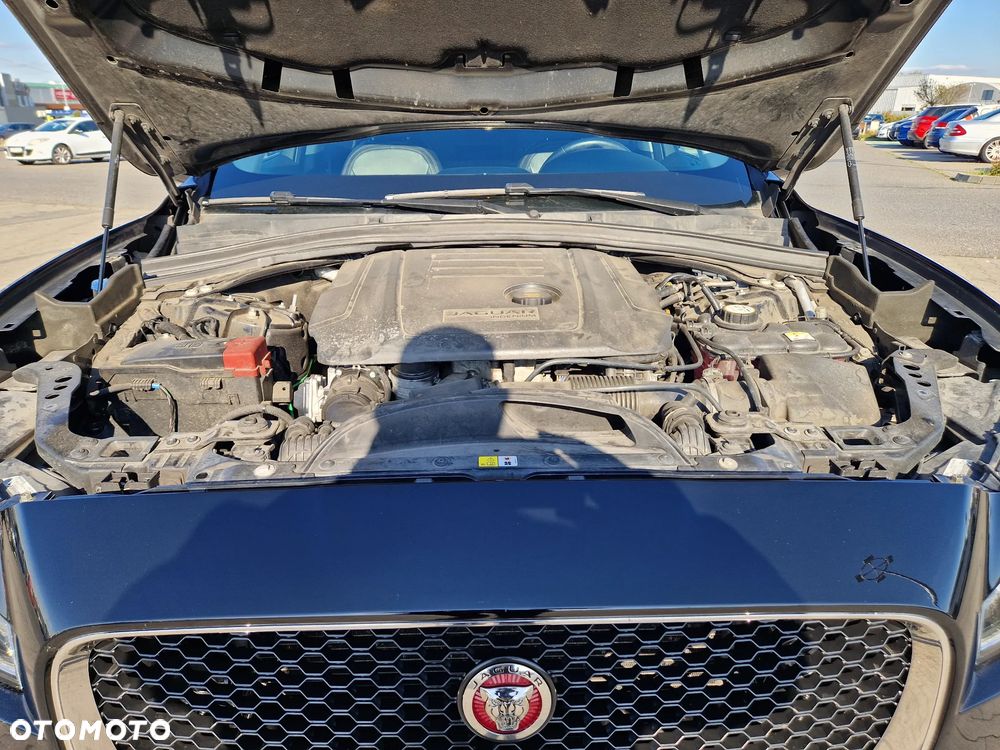 Jaguar F-Pace 20d AWD Prestige - 19