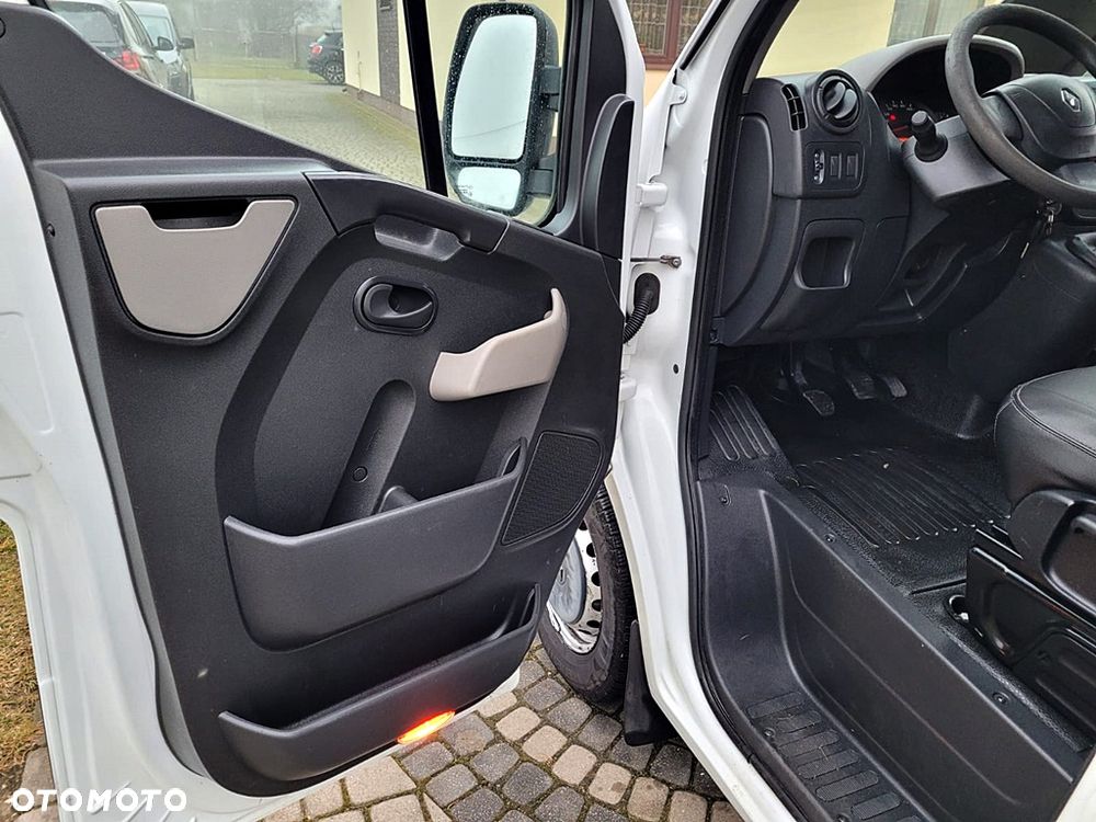 Renault Master - 11
