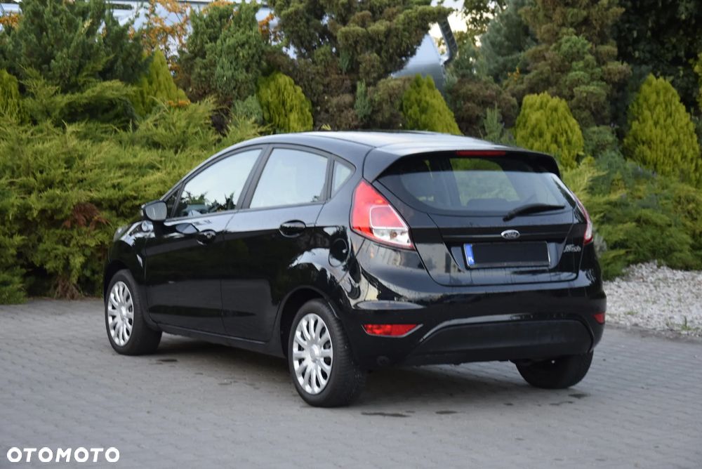 Ford Fiesta 1.25 Ambiente - 22