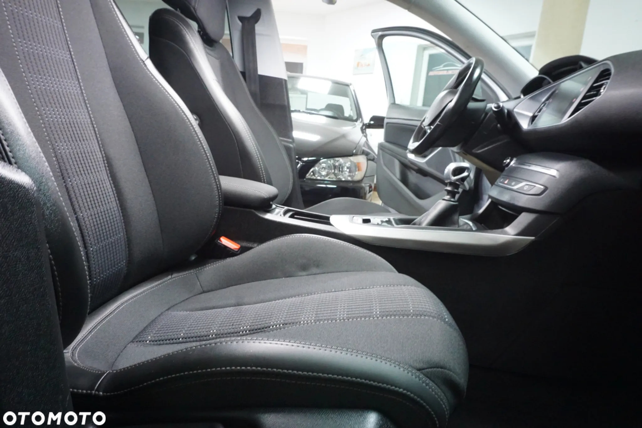 Peugeot 308 1.5 BlueHDi Active S&S - 24