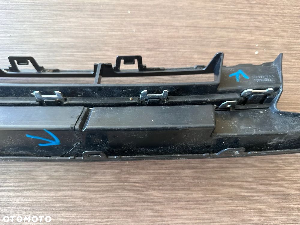 Grill Atrapa VW Polo 2G 2G0853651L 2G0853653L uszkodzony - 10