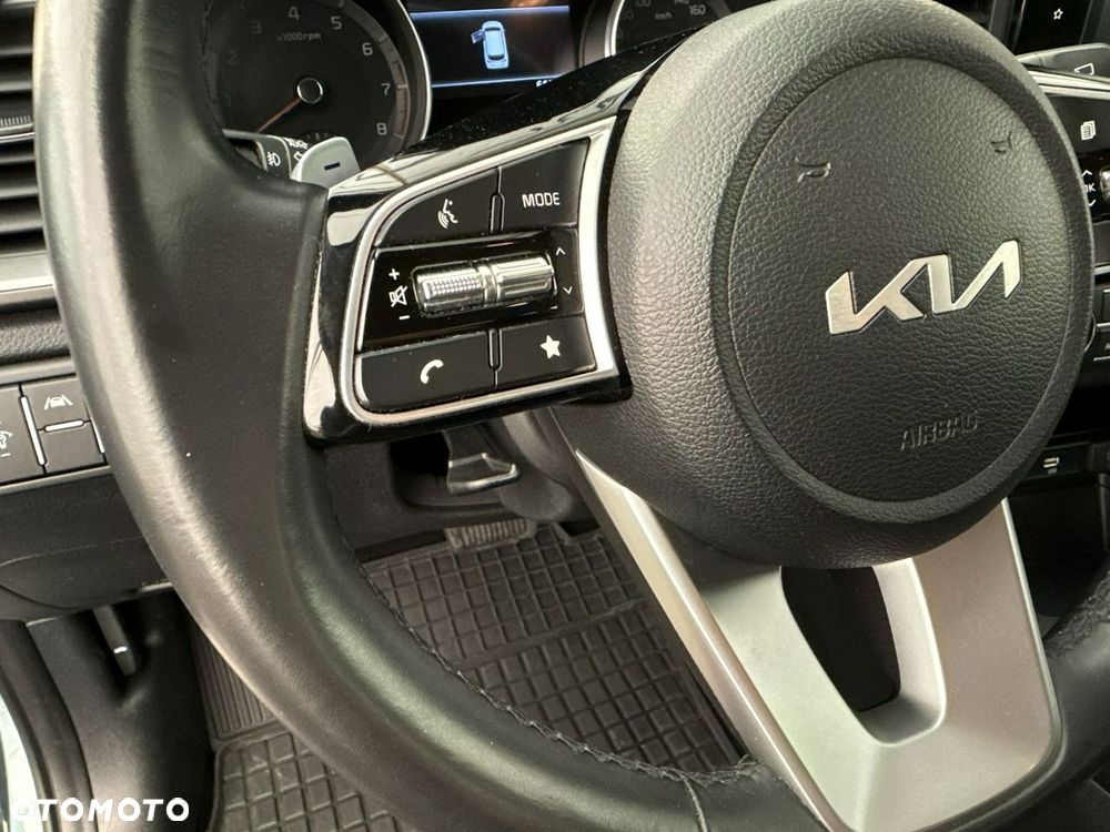 Kia Ceed - 25