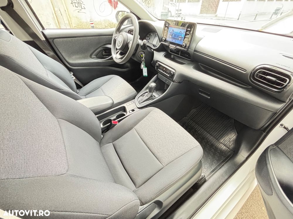 Toyota Yaris 1.5 VVT-i HSD Dynamic - 6