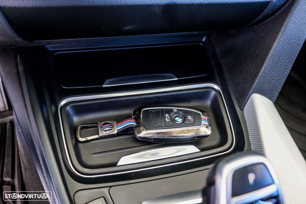 BMW 320 d Auto Pack M - 20