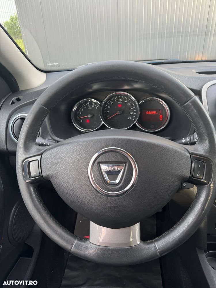 Dacia Sandero 0.9 90CP Stepway - 12