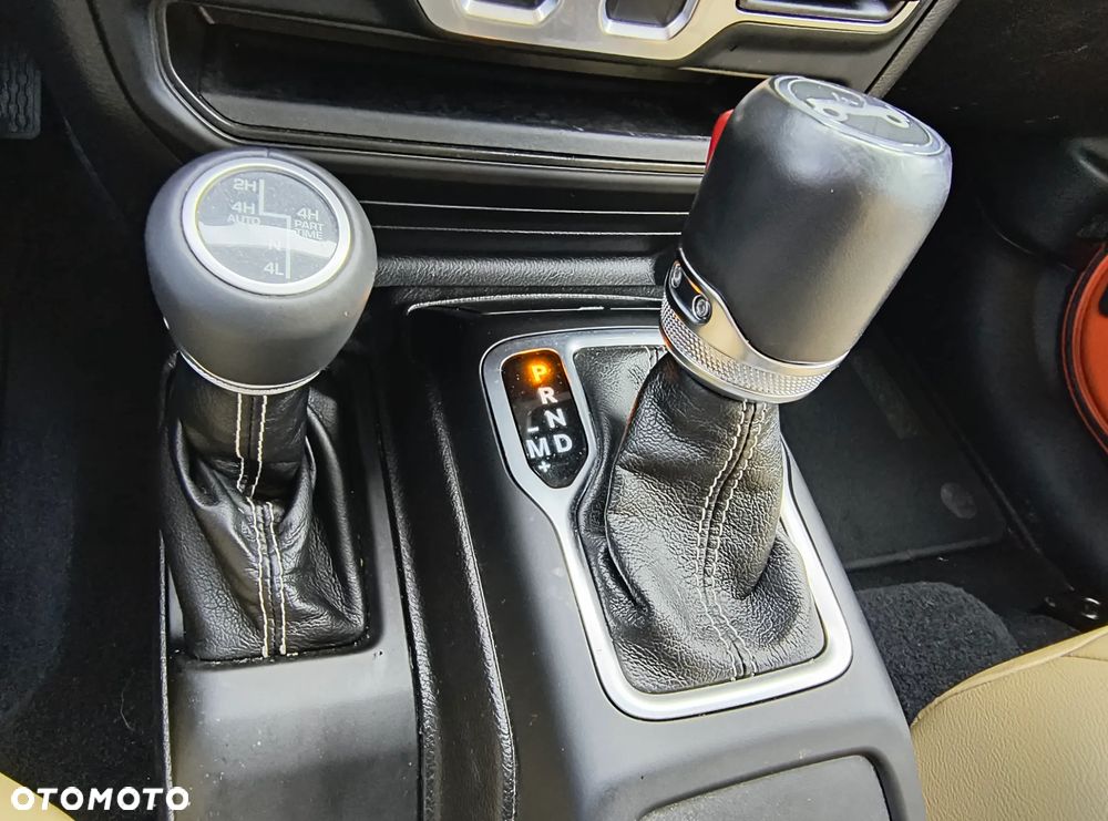 Jeep Wrangler GME 2.0 Turbo Sahara - 23