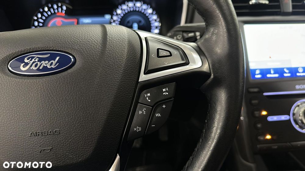 Ford Mondeo - 23
