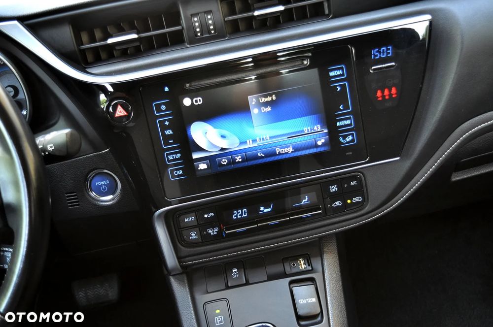 Toyota Auris 1.8 HSD Sol - 29