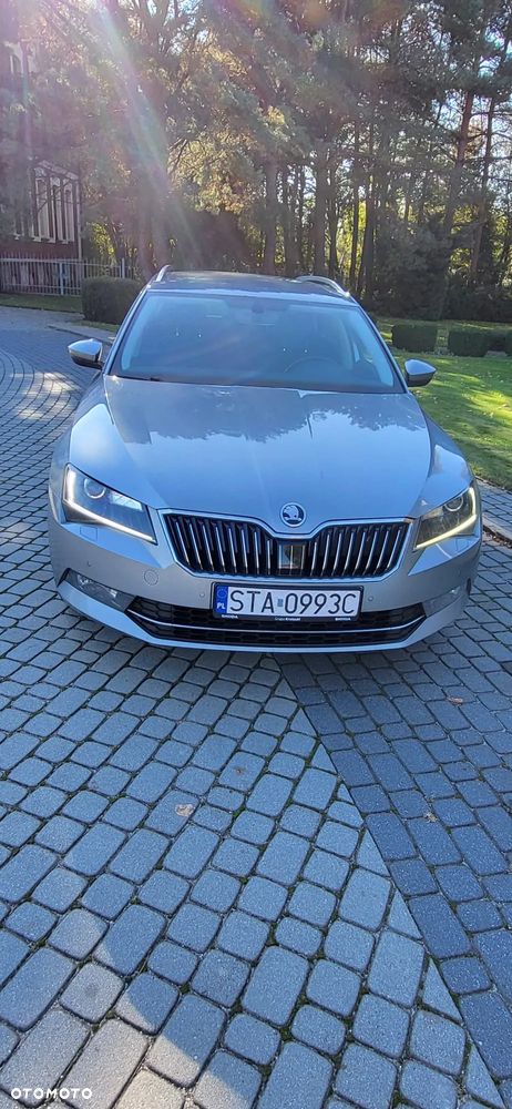 Skoda Superb 2.0 TDI Ambition DSG - 2