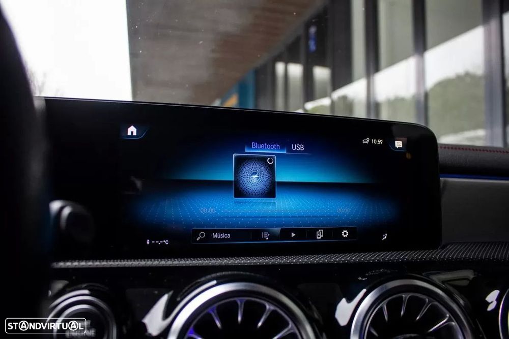 Mercedes-Benz CLA 180 d Shooting Brake AMG Line Aut. - 36