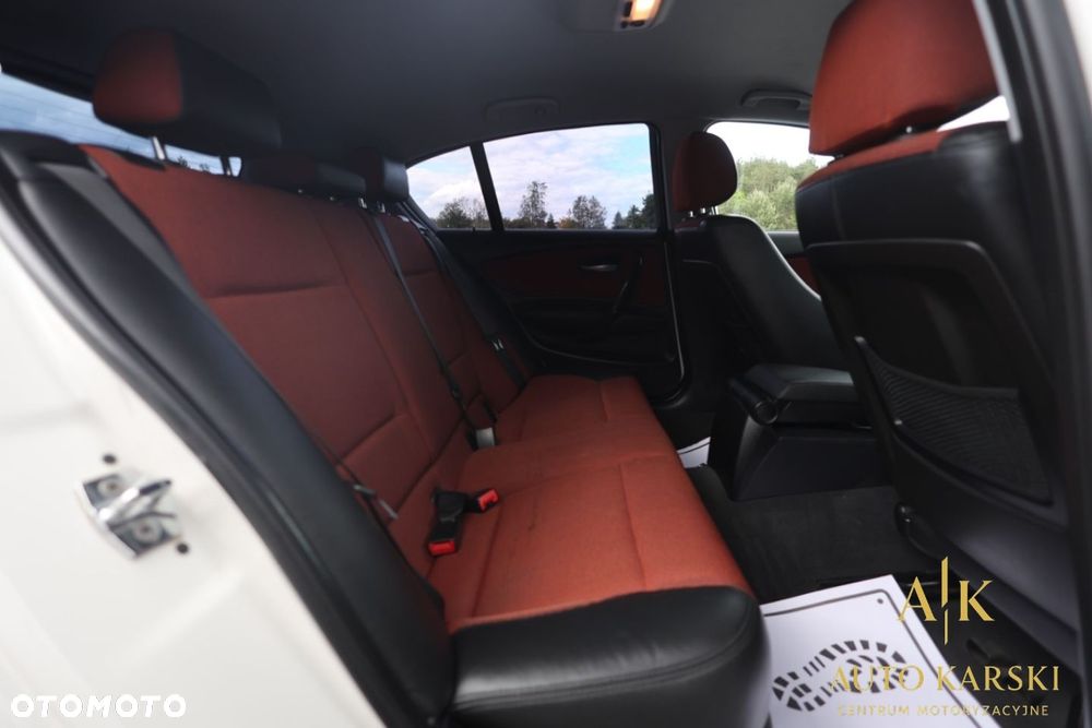 BMW Seria 1 - 32
