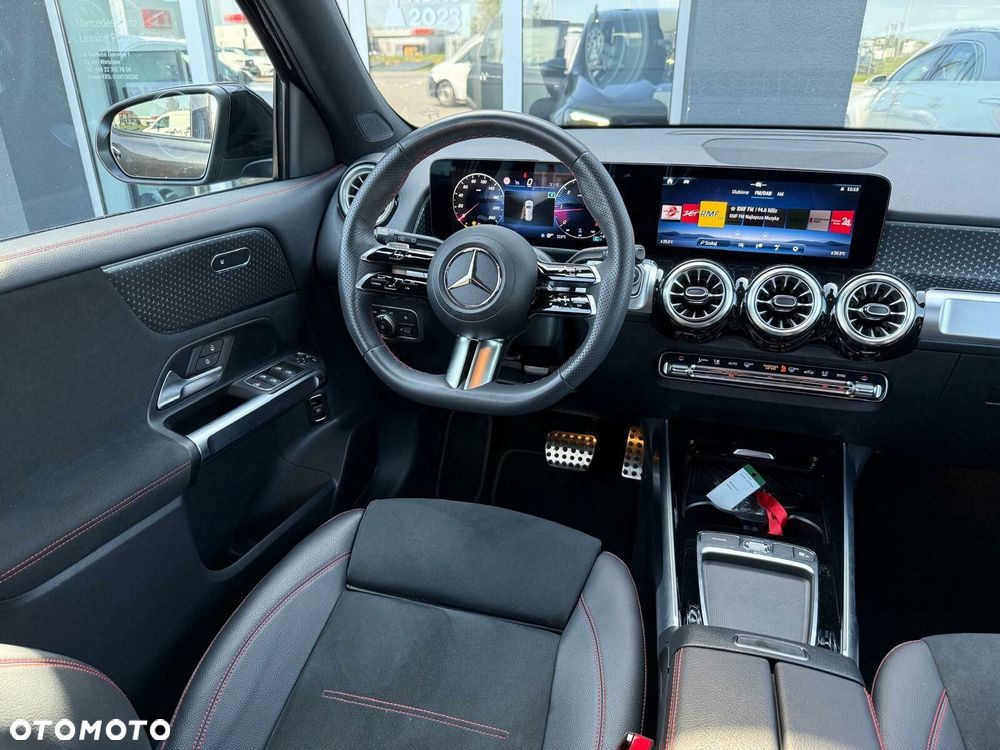 Mercedes-Benz GLB 200 d 4-Matic AMG Line 8G-DCT - 9