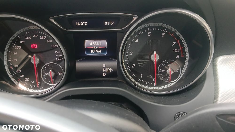 Mercedes-Benz CLA 200 7G-DCT AMG Line - 9