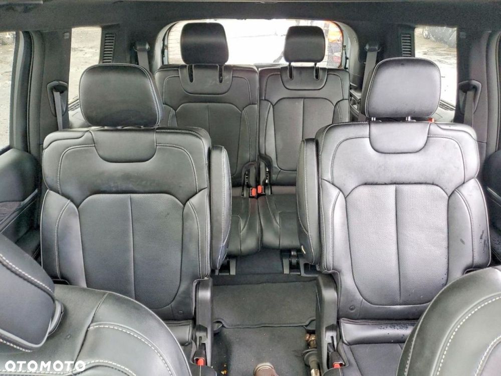 Jeep Grand Cherokee - 9