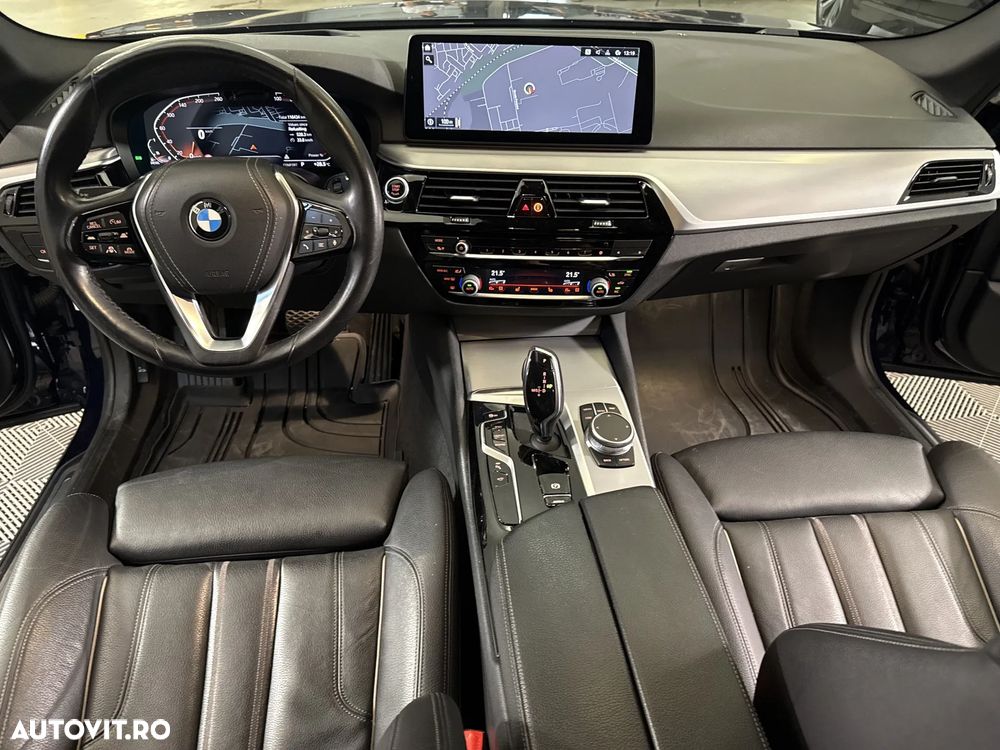 BMW Seria 5 530d xDrive AT MHEV - 10