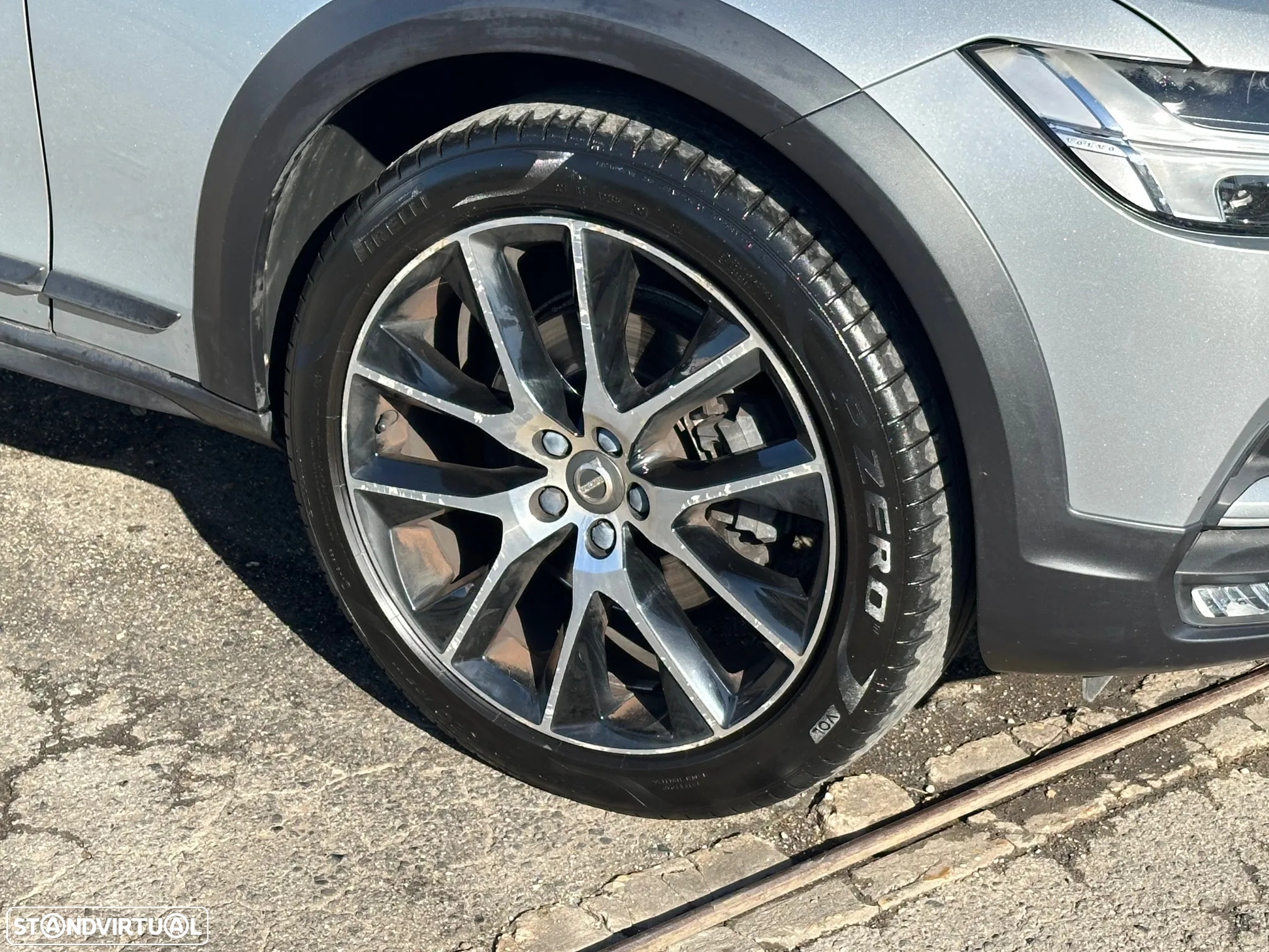 Volvo V90 Cross Country 2.0 D4 Plus AWD Geartronic - 21