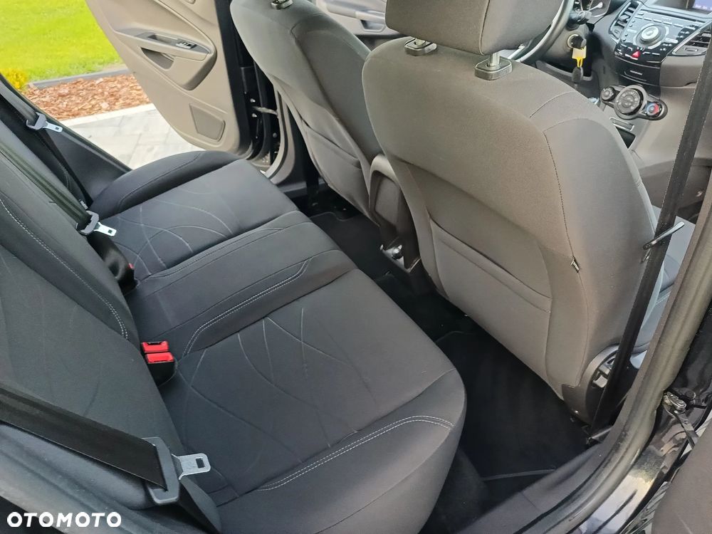 Ford Fiesta - 12