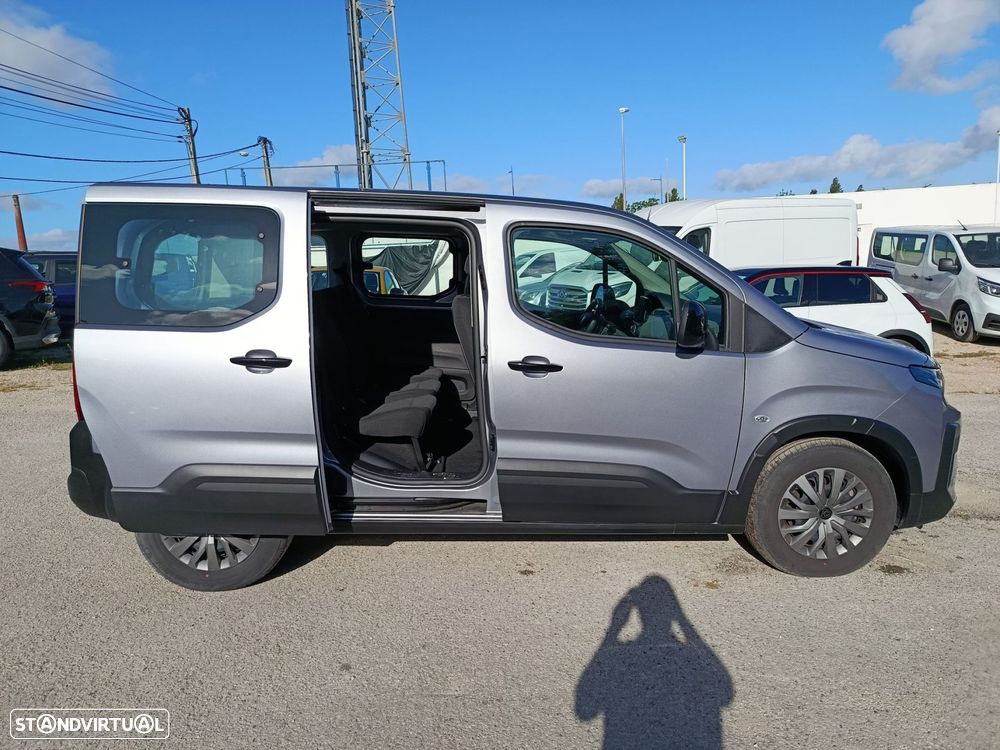 Peugeot e-Rifter 50 kWh Standard Allure - 22