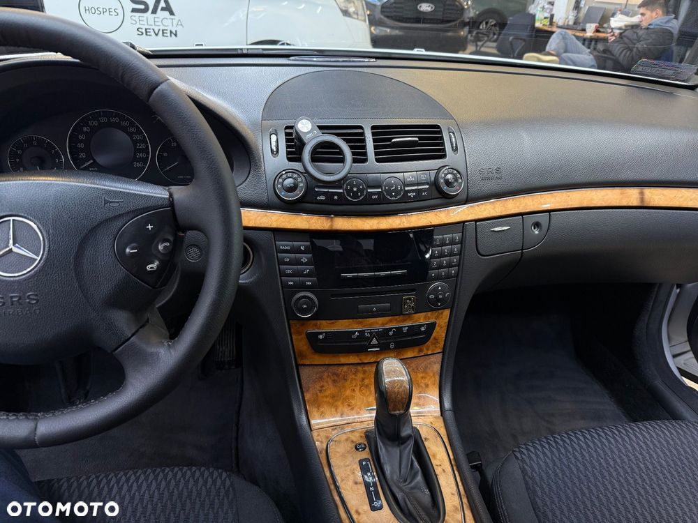 Mercedes-Benz Klasa E - 15