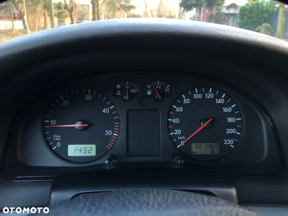 Volkswagen Passat Variant 1.9 TDI - 15