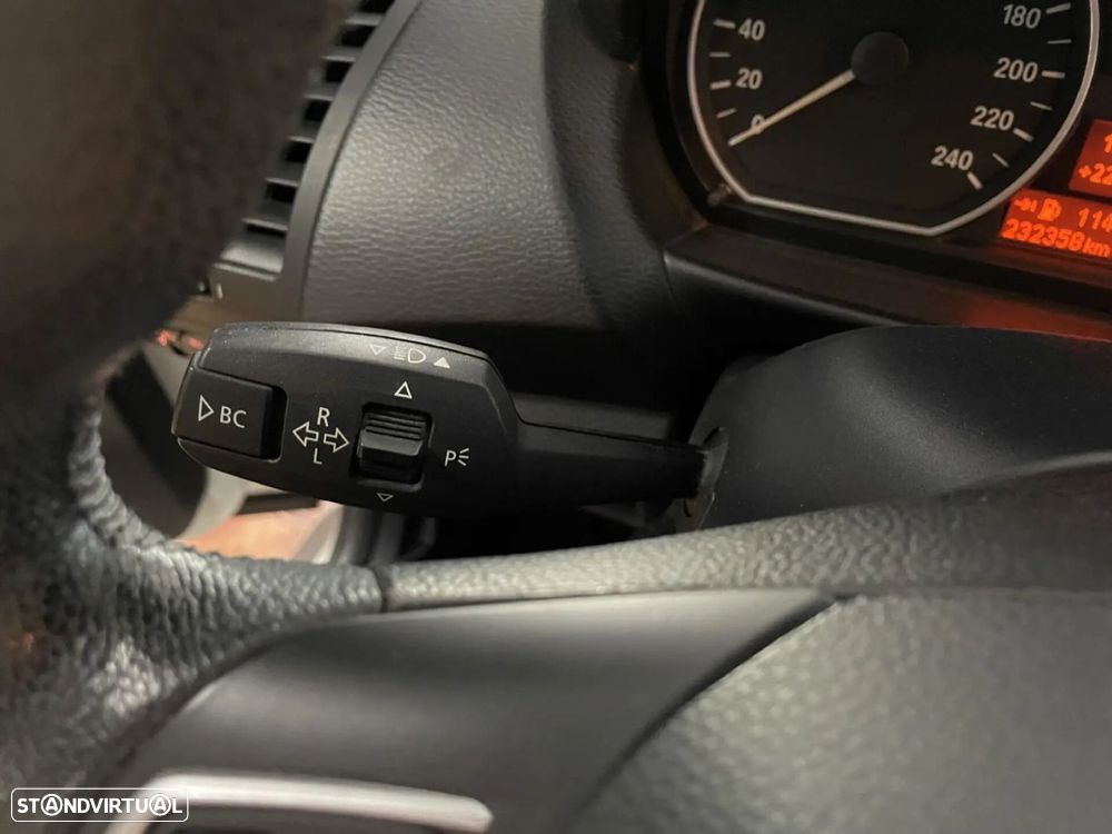 BMW 118 - 18