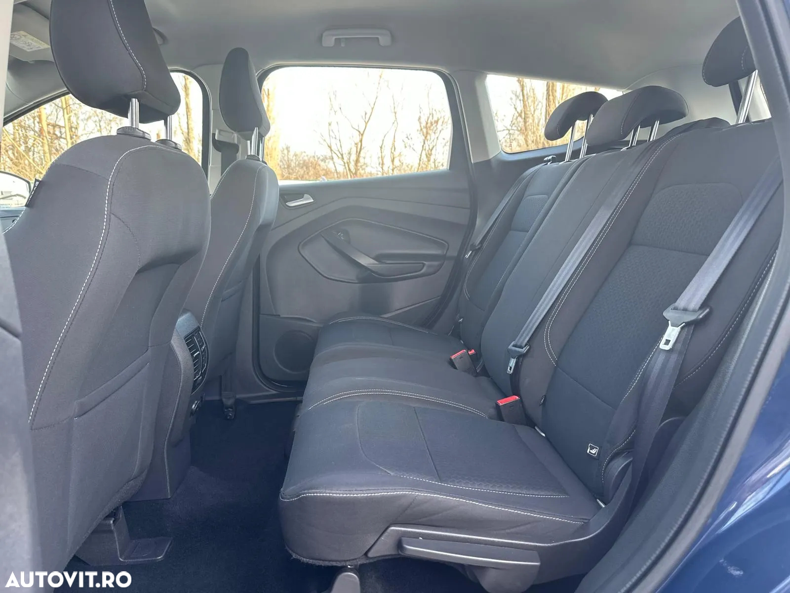 Ford Kuga 2.0 TDCi 4WD Powershift Titanium - 11