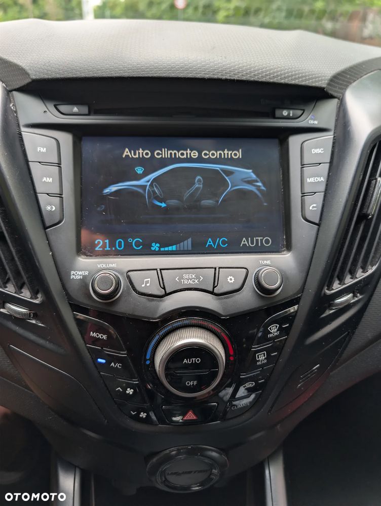 Hyundai Veloster 1.6 GDI Comfort - 17