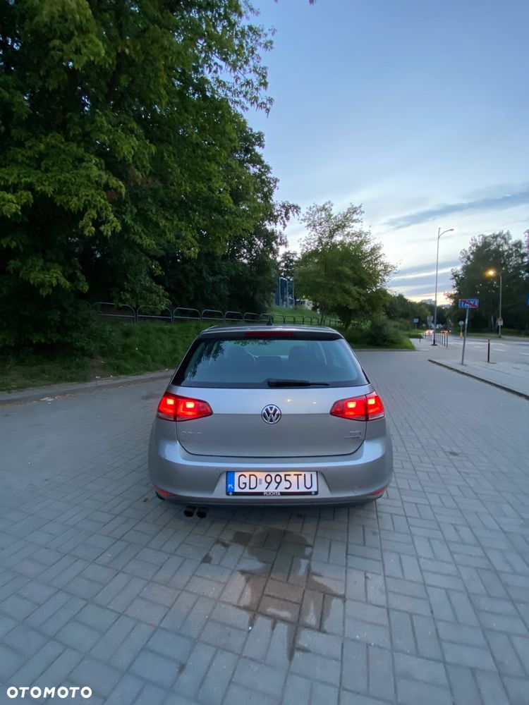 Volkswagen Golf 1.4 TSI BMT Highline - 3