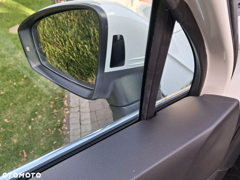 Volkswagen Tiguan 2.0 TDI Elegance DSG - 31