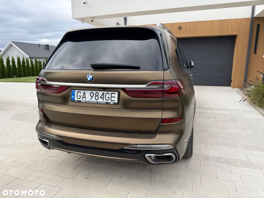 BMW X7 - 12